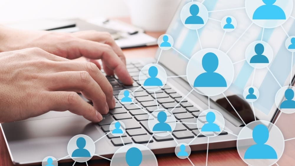 How to Build & Manage an Online Community Around Your Brand